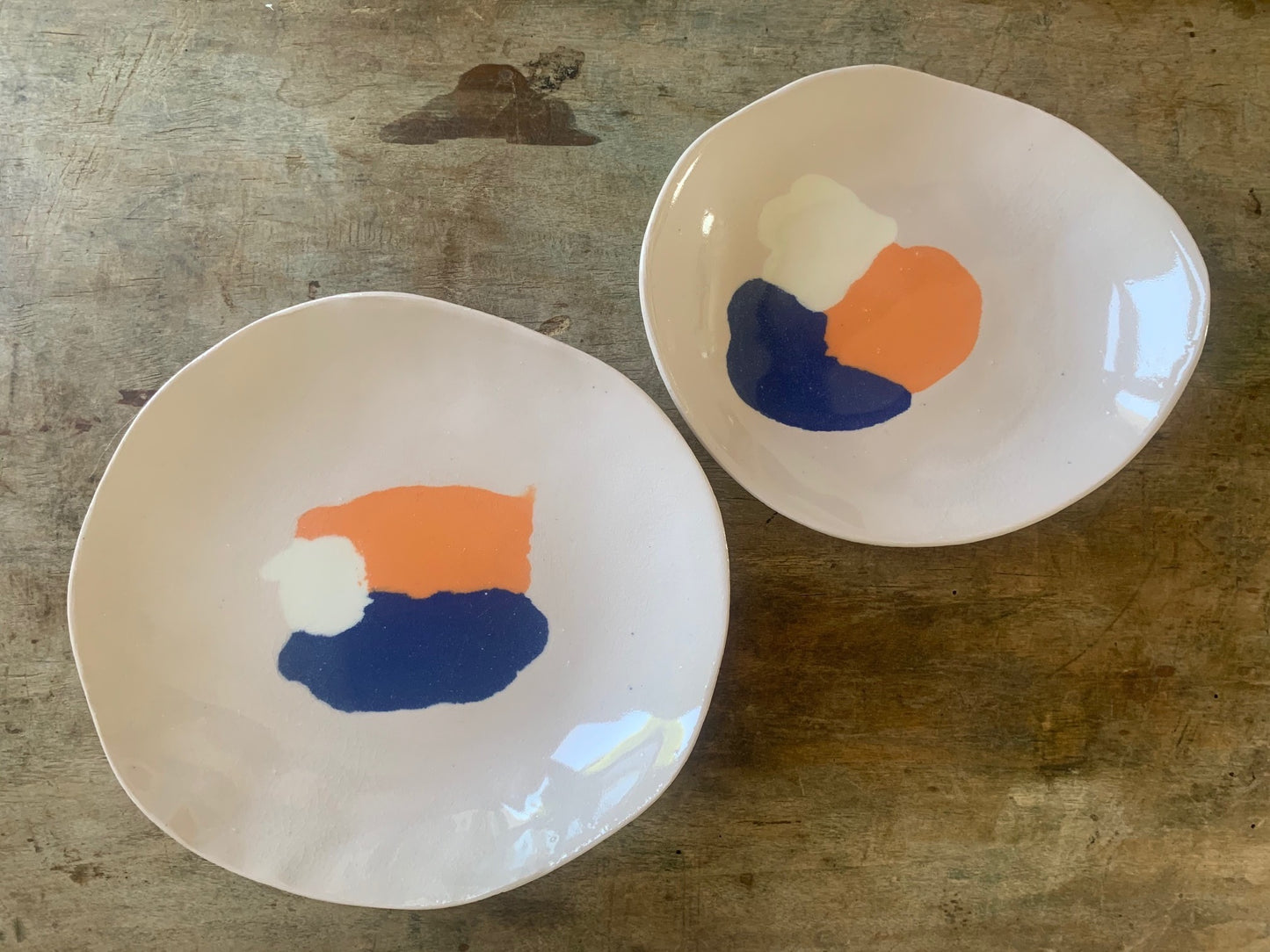 3 dots - 2 plates set