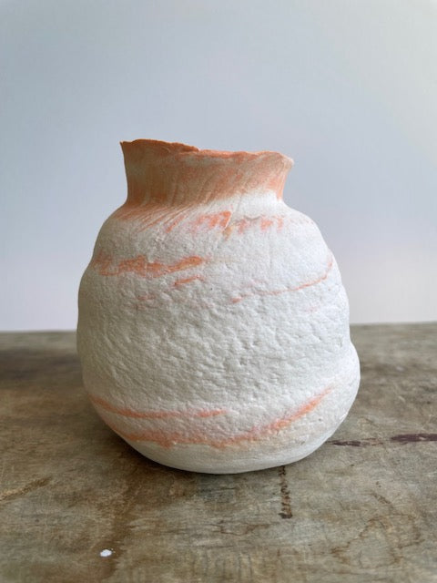 vase 5 - white/orange