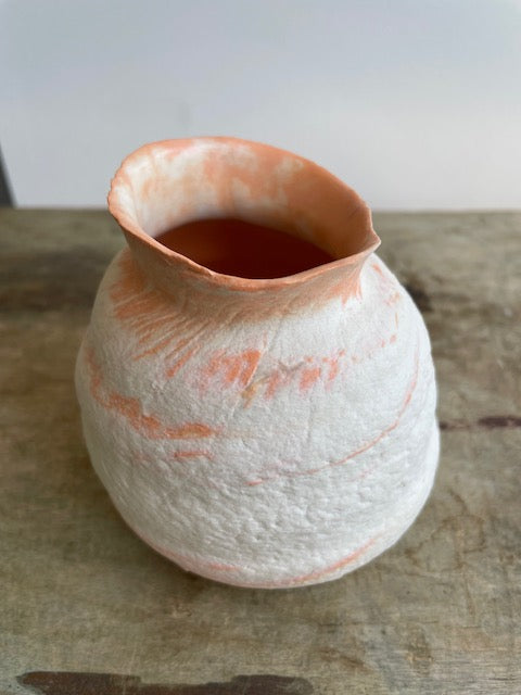 vase 5 - white/orange