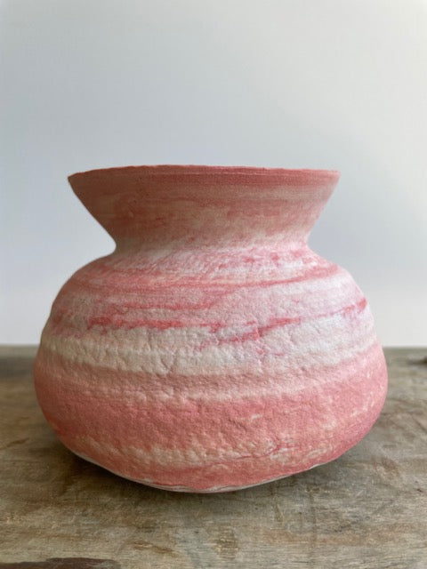 vase 13 - white/pink